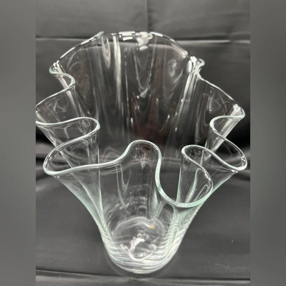 Clear Vintage Glass Flower Handkerchief ruffled vase